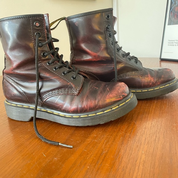 Dr. Martens 1460 8-Eye Boot for Women Ox blood. - Picture 2 of 7